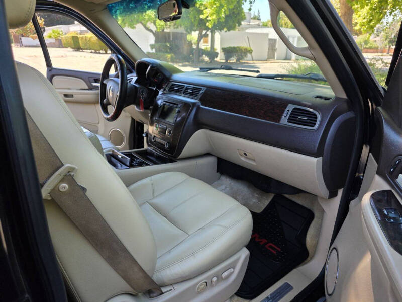 2008 GMC Yukon Denali