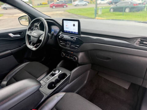 2024 Ford Escape ST-Line