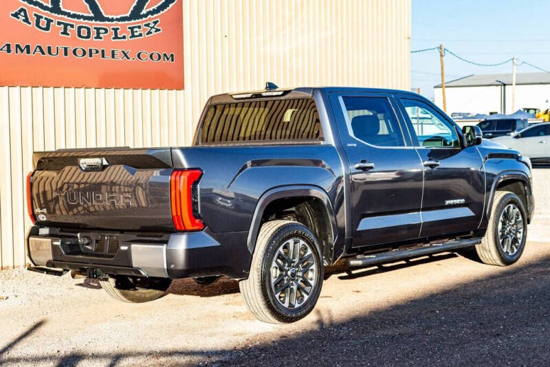 2024 Toyota Tundra Limited HV