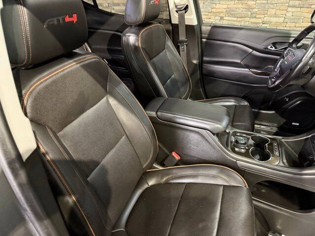 2020 GMC Acadia AT4