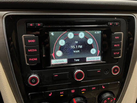 2014 Volkswagen Passat