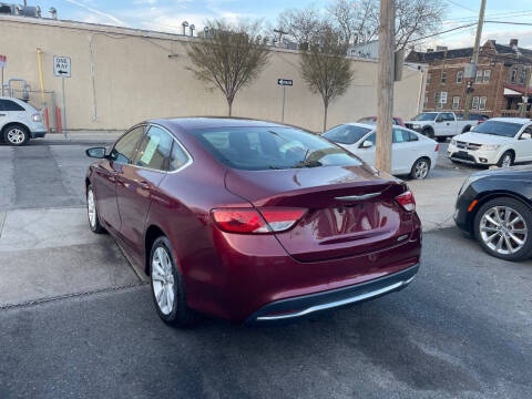 2016 Chrysler 200 Limited