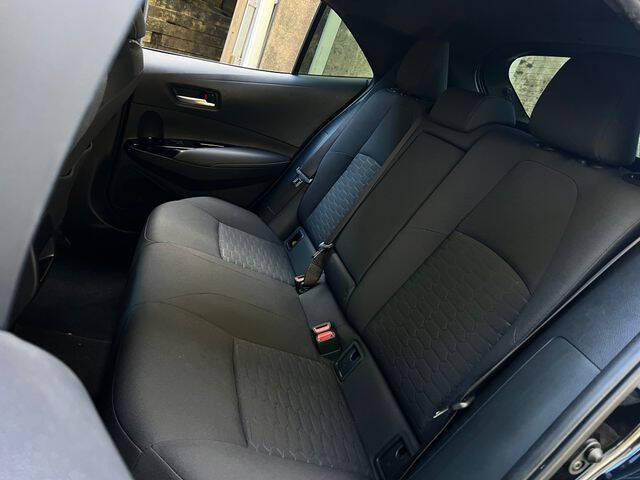 2022 Toyota Corolla Hatchback SE