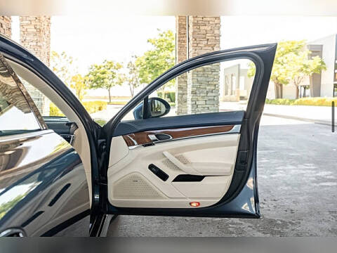 2011 Porsche Panamera