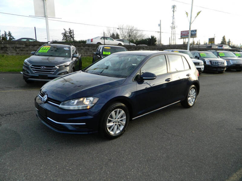 2018 Volkswagen Golf TSI S
