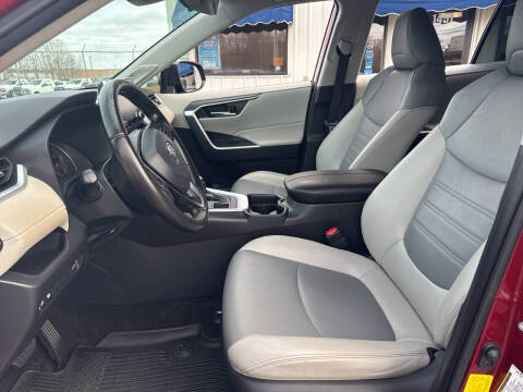 2019 Toyota RAV4 XLE Premium