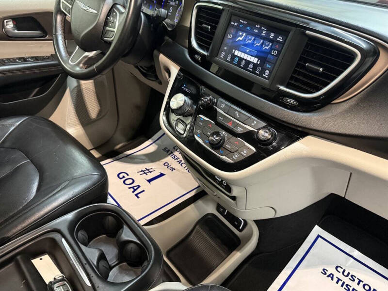 2018 Chrysler Pacifica Touring L