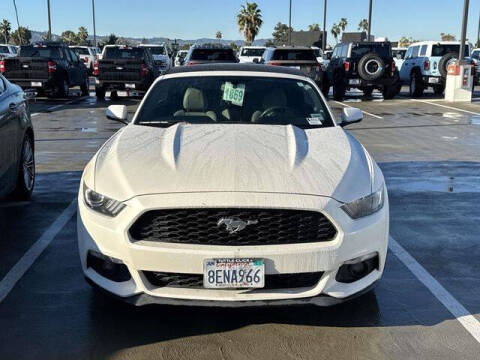 2017 Ford Mustang EcoBoost Premium