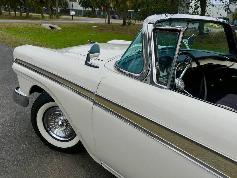 1957 Ford Fairlane