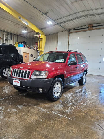 2004 Jeep Grand Cherokee for sale at WESTSIDE GARAGE LLC in Keokuk IA