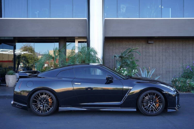 2017 Nissan GT-R Premium