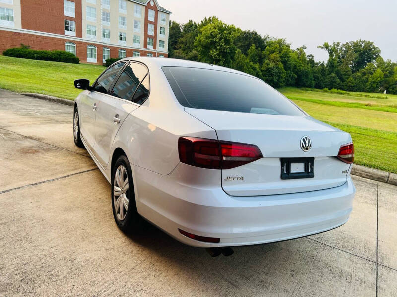 2017 Volkswagen Jetta null photo 10