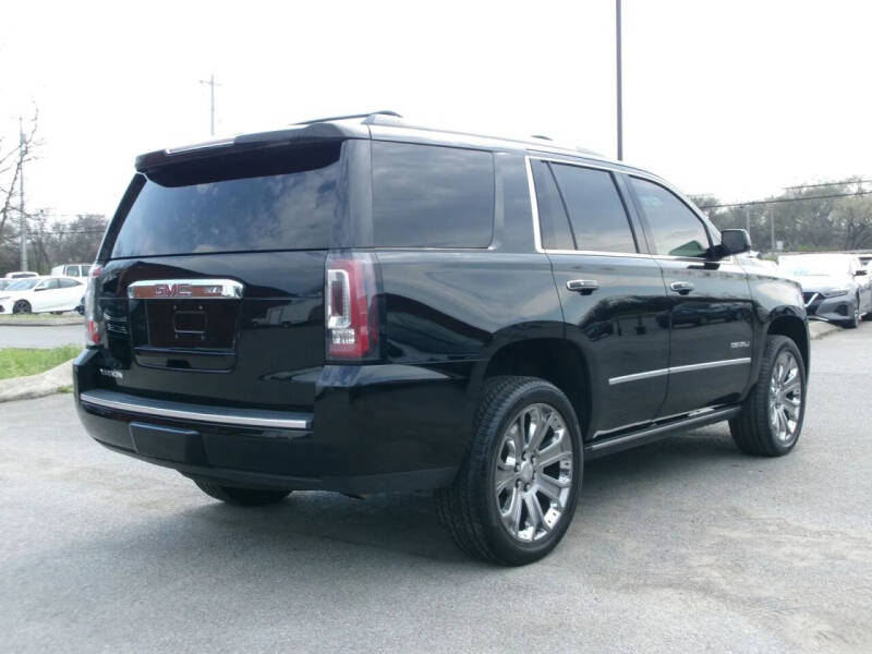 2017 GMC Yukon Denali