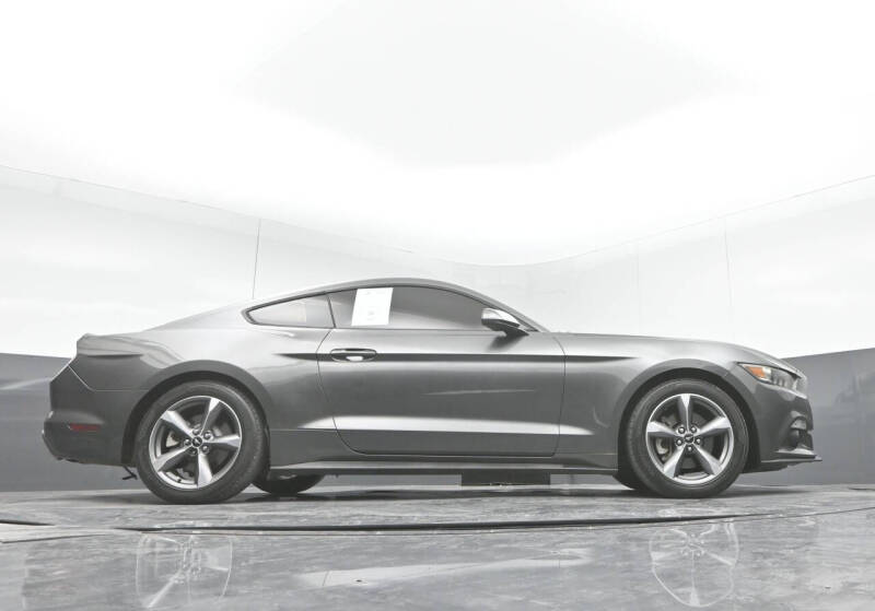 2016 Ford Mustang V6