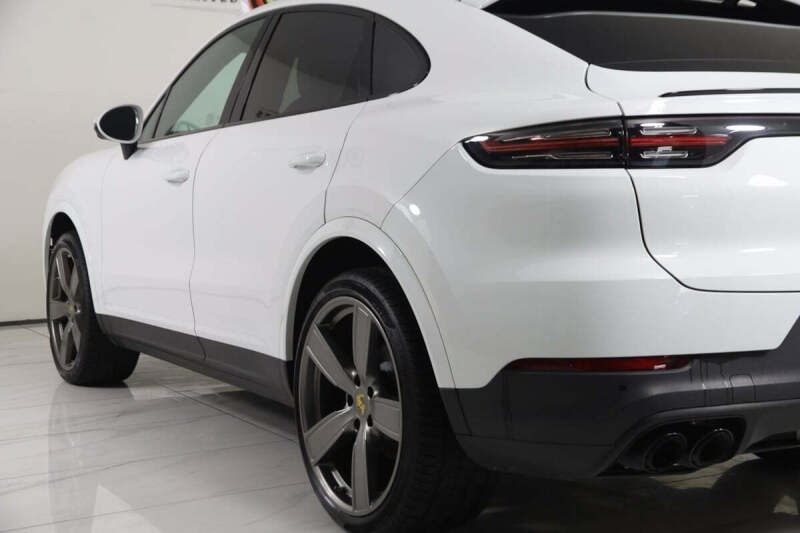 2023 Porsche Cayenne
