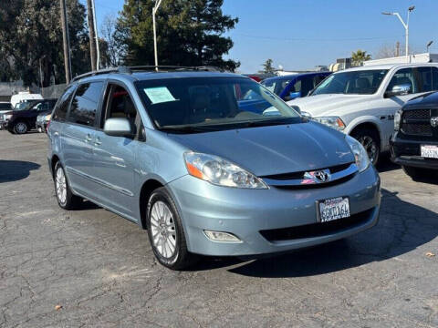 2008 Toyota Sienna