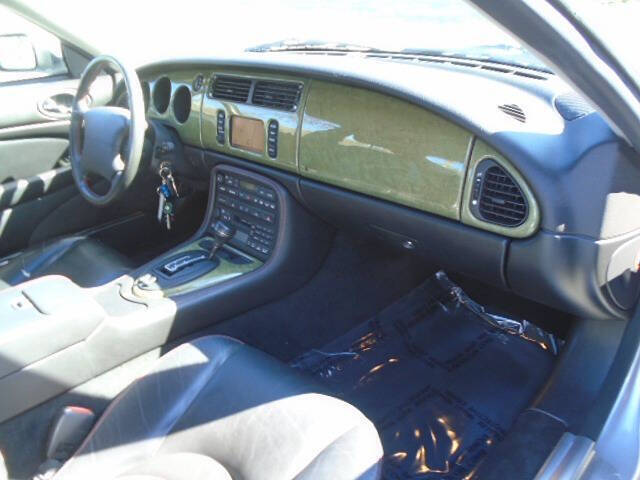 2001 Jaguar XKR Silverstone