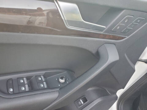 2018 Audi Q5 2.0T quattro Premium Plus