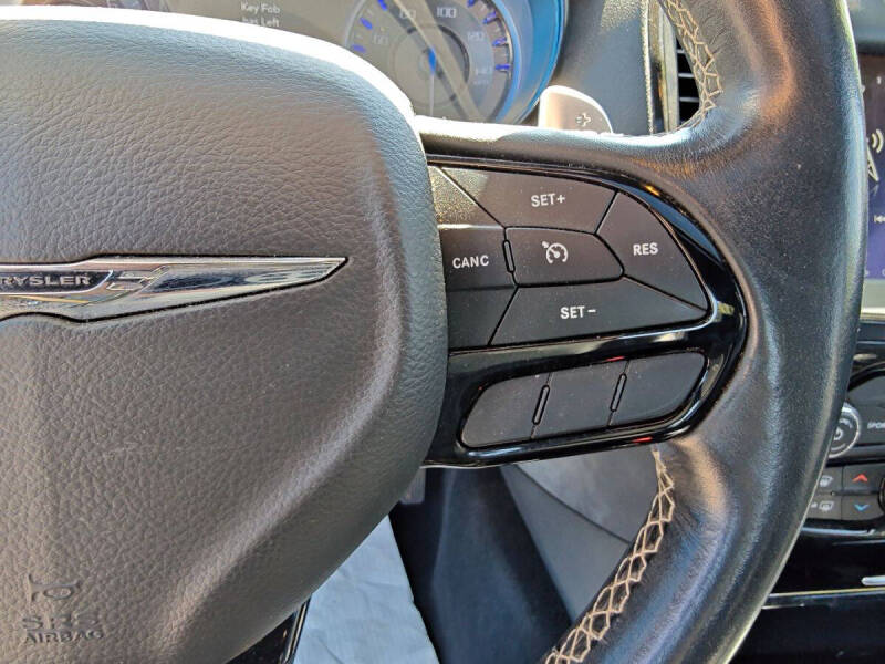 2022 Chrysler 300 S V6