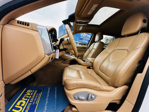 2014 Porsche Cayenne Platinum