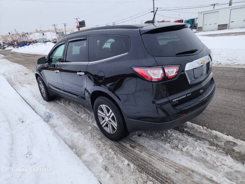2017 Chevrolet Traverse LT