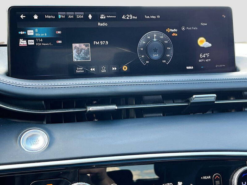 2023 Genesis GV70 2.5T Standard