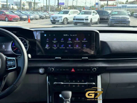 2023 Kia Carnival EX