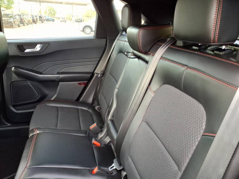 2026 Ford Escape ST-Line Select