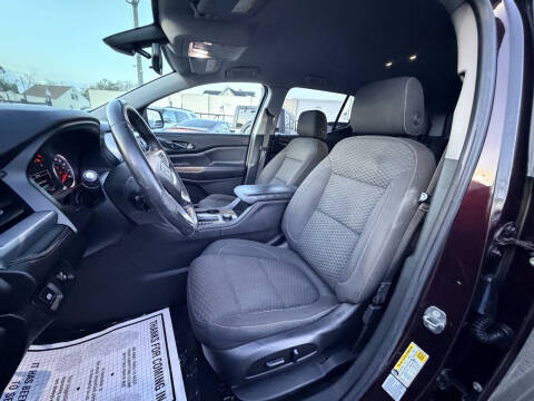 2017 GMC Acadia SLE-2