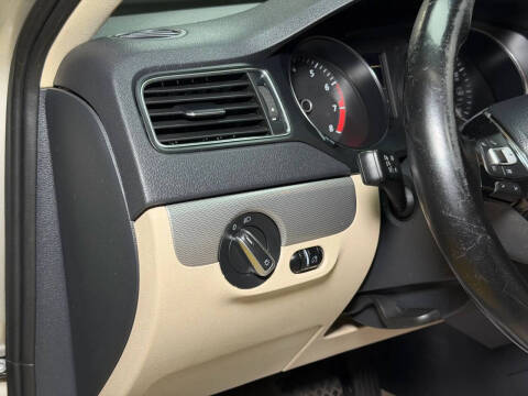 2016 Volkswagen Jetta