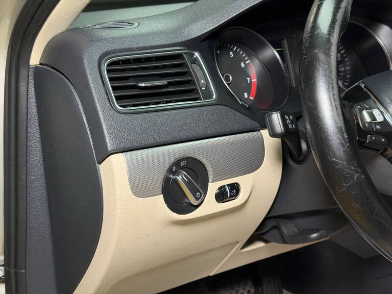 2016 Volkswagen Jetta