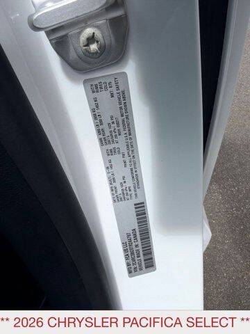 2026 Chrysler Pacifica Select
