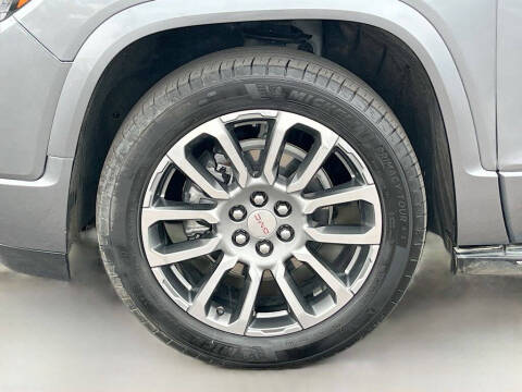 2022 GMC Acadia Denali