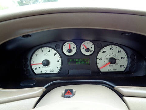 2005 Ford Taurus SEL