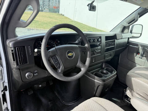 2016 Chevrolet Express 2500