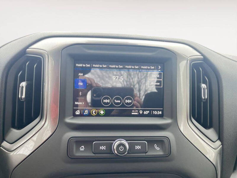 2025 GMC Sierra 2500HD Pro