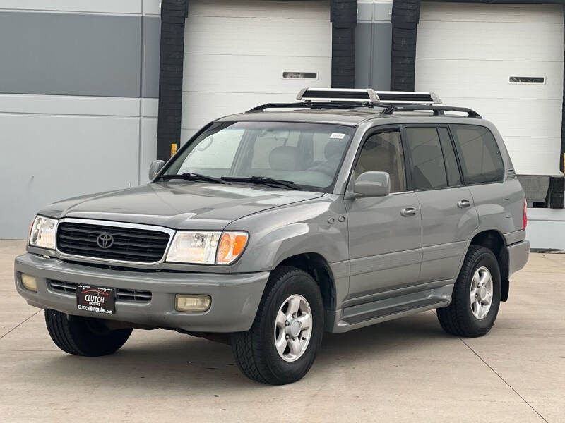 2000 Toyota Land Cruiser for sale at Clutch Motors in Lake Bluff IL