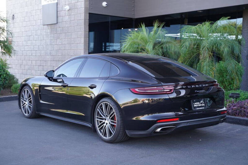 2017 Porsche Panamera