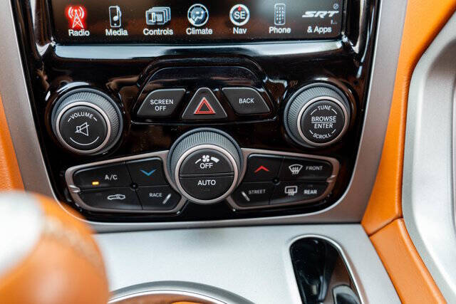 2013 Dodge SRT Viper 29