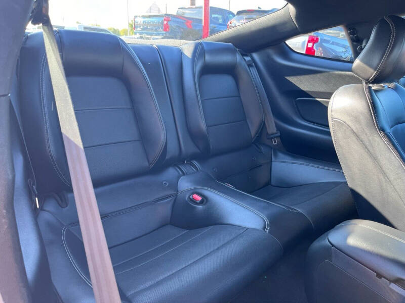 2021 Ford Mustang EcoBoost