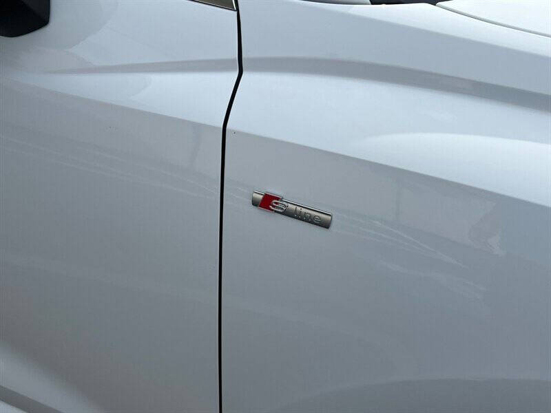 2023 Audi Q3 quattro S line Premium 45 TFSI