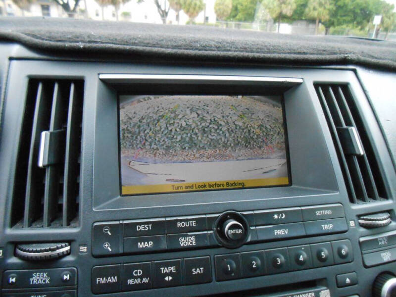 2005 Infiniti FX35