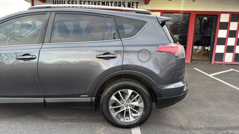 2016 Toyota RAV4 Hybrid XLE