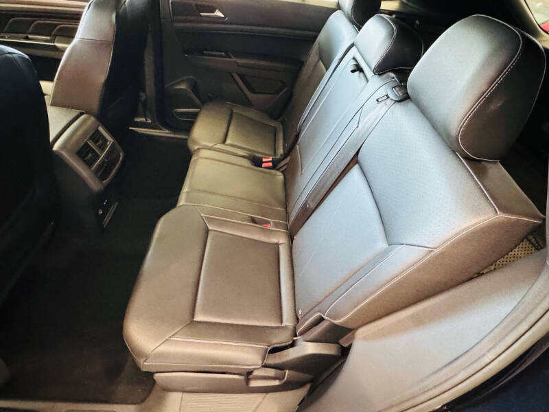 2020 Volkswagen Atlas Cross Sport V6 SEL 4Motion