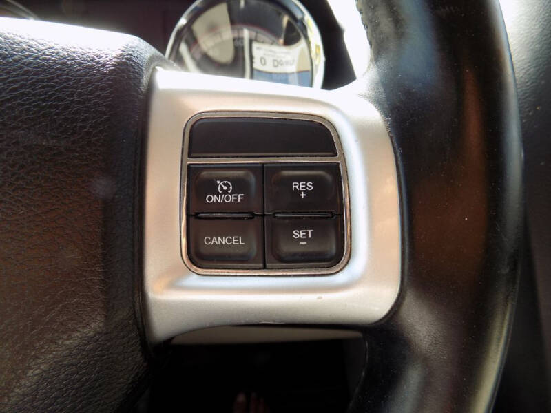 2012 RAM C/V