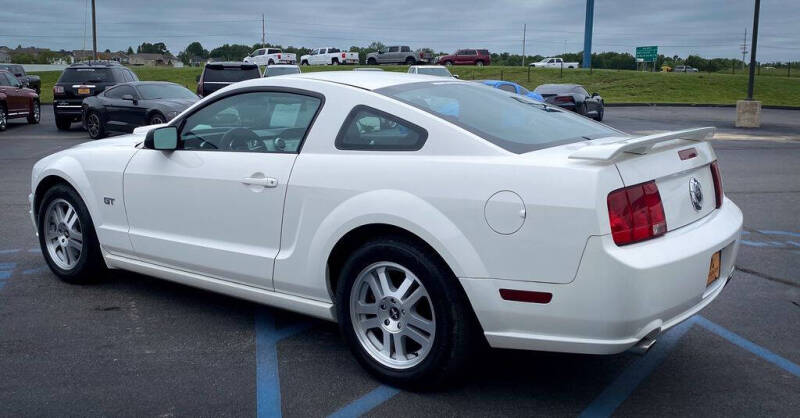 2007 Ford Mustang GT Deluxe