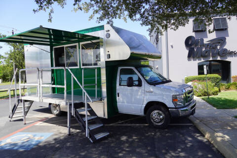 2019 Ford E-450
