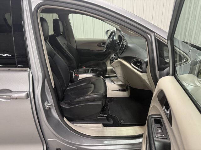 2019 Chrysler Pacifica Touring L