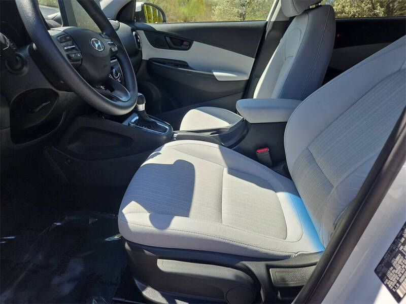 2022 Hyundai Kona SEL