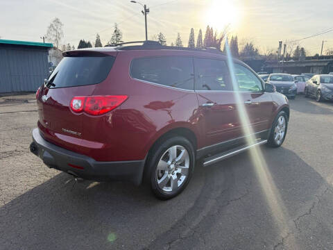 2011 Chevrolet Traverse LT